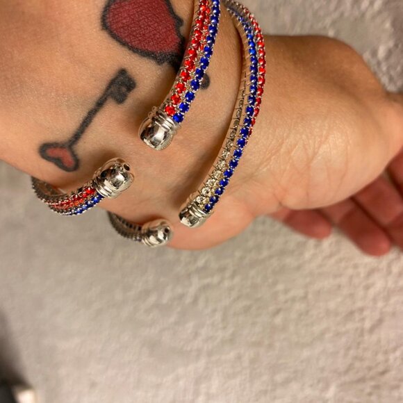 USA American Flag Rhinestone Bracelet - Picture 3 of 5